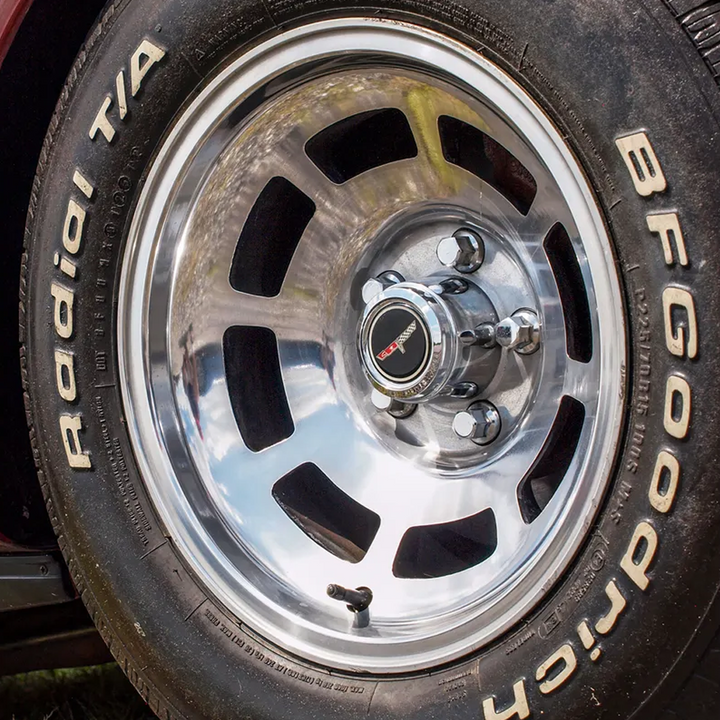 1980-1982 Corvette C3 Reproduction YJ8 Aluminum Wheel Set W/Hardware