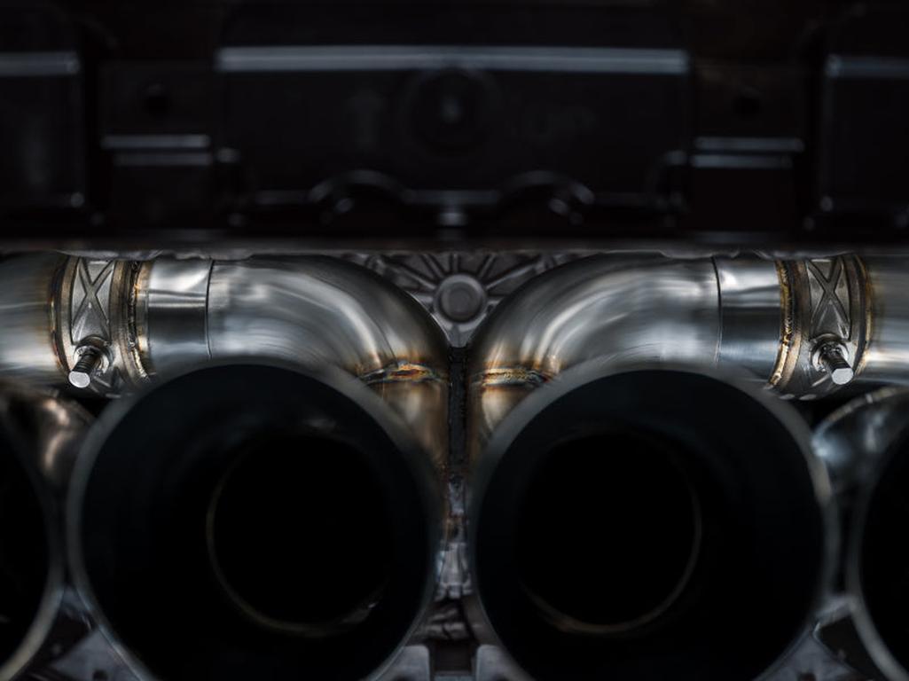 AWE Tuning 2023 C8 Corvette Z06 SwitchPath Cat-Back Exhaust with Diamond Black Tips