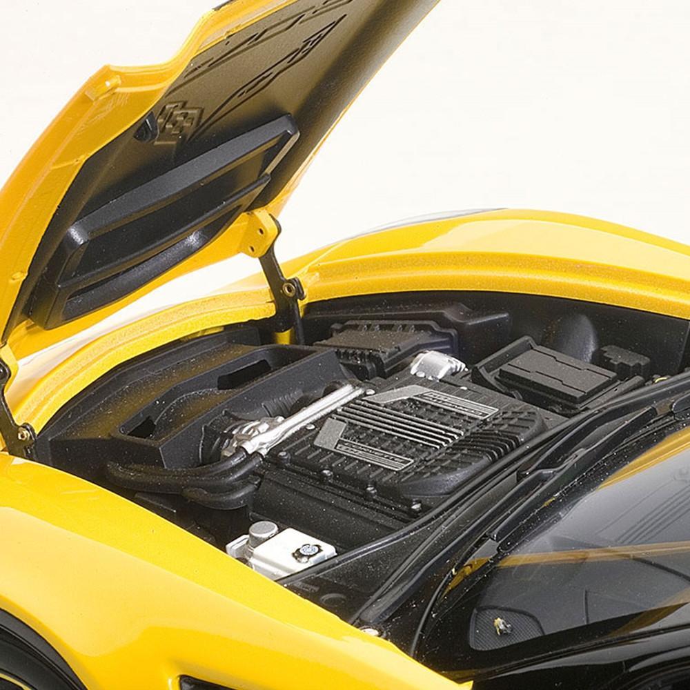 Corvette C7 Z06 C7R Edition - Corvette Racing Yellow - AUTOart